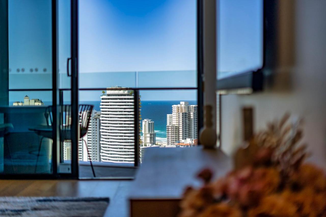 Broadbeach Casino Private Apartments - Gclr Gold Coast Eksteriør billede